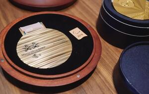 Биатлонистка Ляшенко выставила на продажу золотую и бронзовую медали Паралимпиады 2018