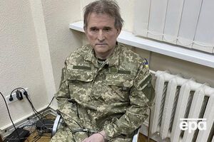 Тільки Зеленський може ухвалити рішення про обмін Медведчука (на фото), зазначив Арестович