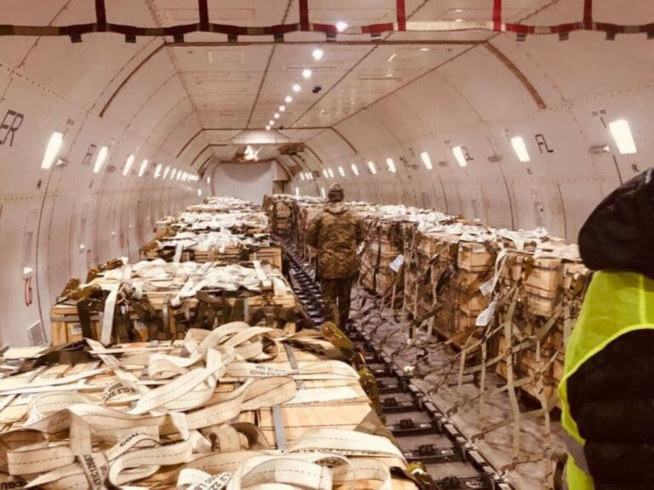 Частину нових постачань зі США становитимуть комплекси озброєнь, які раніше Україні не передавали