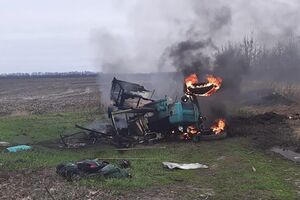 Поліцейські встановили, що 42-річний місцевий житель вивозив сміття на тракторі