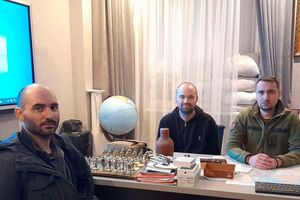 Як розповіли військовослужбовці, російські офіцери навіть під час допитів визнавали, що їхній "бліцкриг" провалився і поставленої мети їм досягти не вдалося