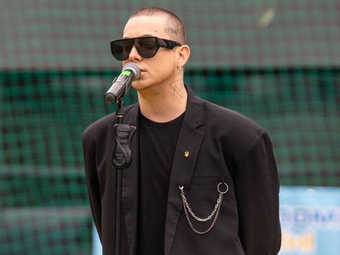 Melovin в 2015 году победил в шоу "Х-фактор", которое вела жена Медведчука