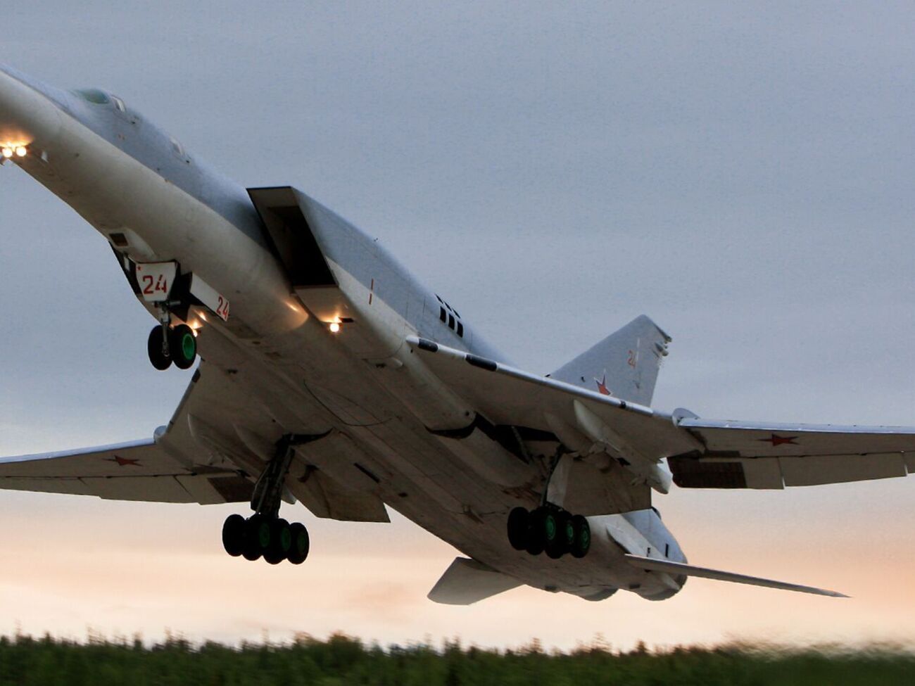 За інформацією Міноборони України, дальній бомбардувальник використали для удару по Маріуполю