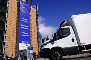 Беларусь запретила въезд для автомобилей, зарегистрированных в Европейском союзе