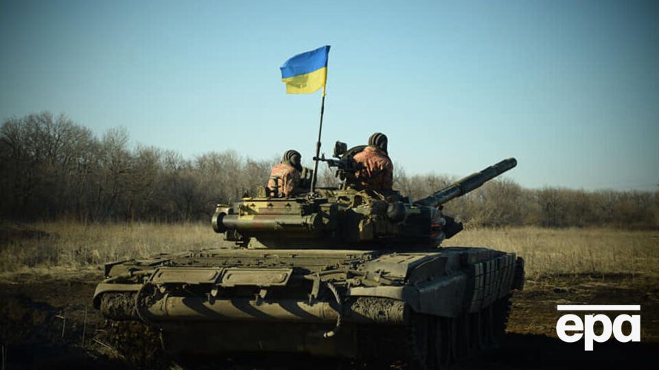 Украинские военные продолжают отражать атаки захватчиков