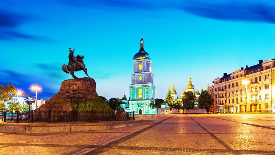 В украинскую столицу возвращаются иностранные посольства