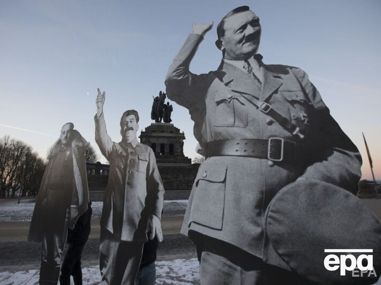 У РФ стверджують, що СРСР не був союзником нацистів