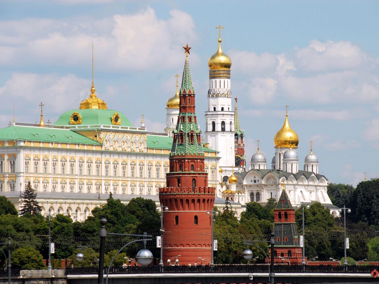 Бажання бізнесменів, щоб їх не асоціювали з Росією, не дивне, зазначає Forbes