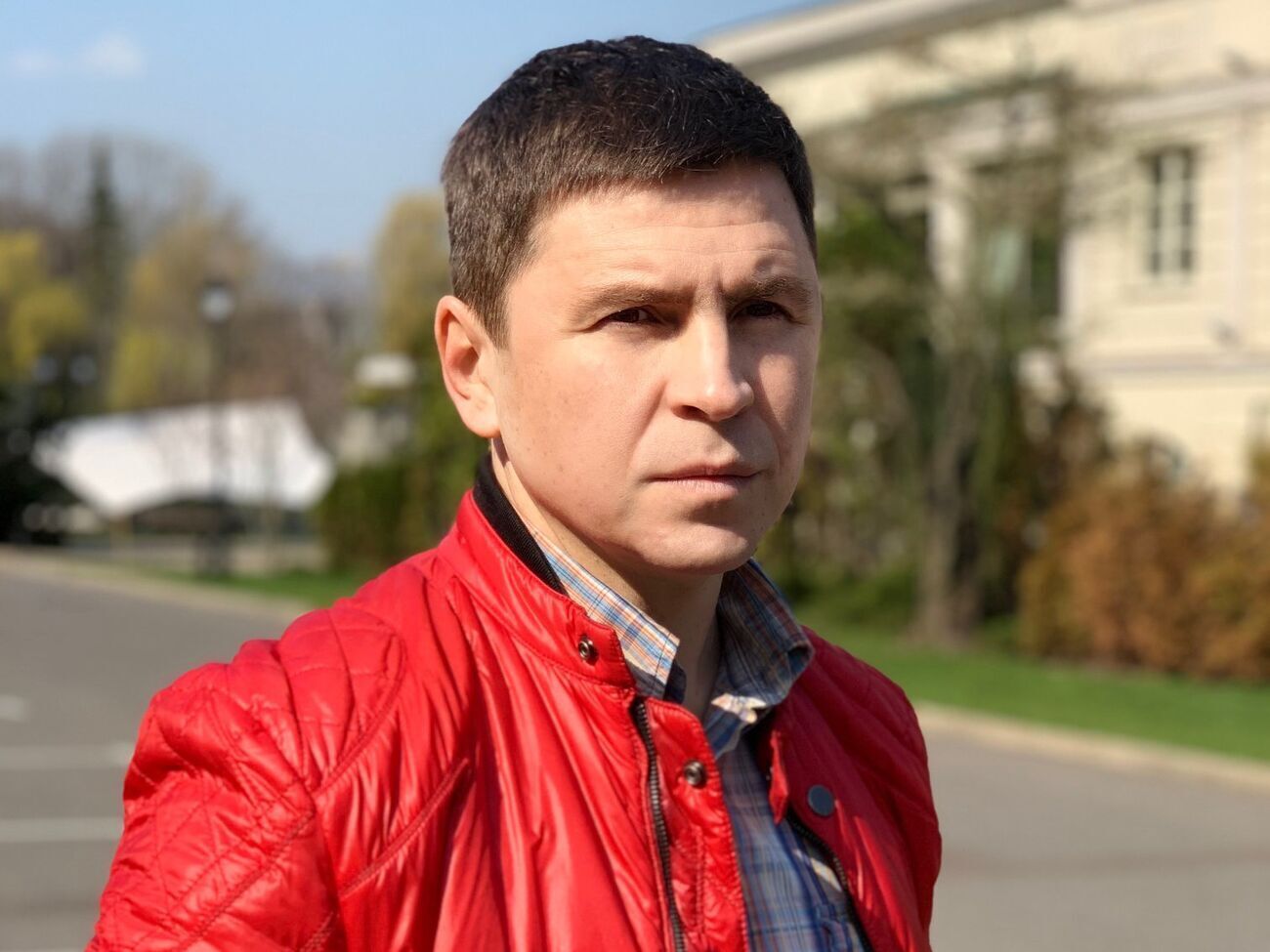 Подоляк назвал "игрой" действия ЕС по предоставлению оружия Украине