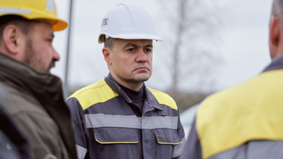 Зараз світло під’єднують за тимчасовими схемами, після чого ДТЕК почне відновлювати електропостачання за постійною схемою