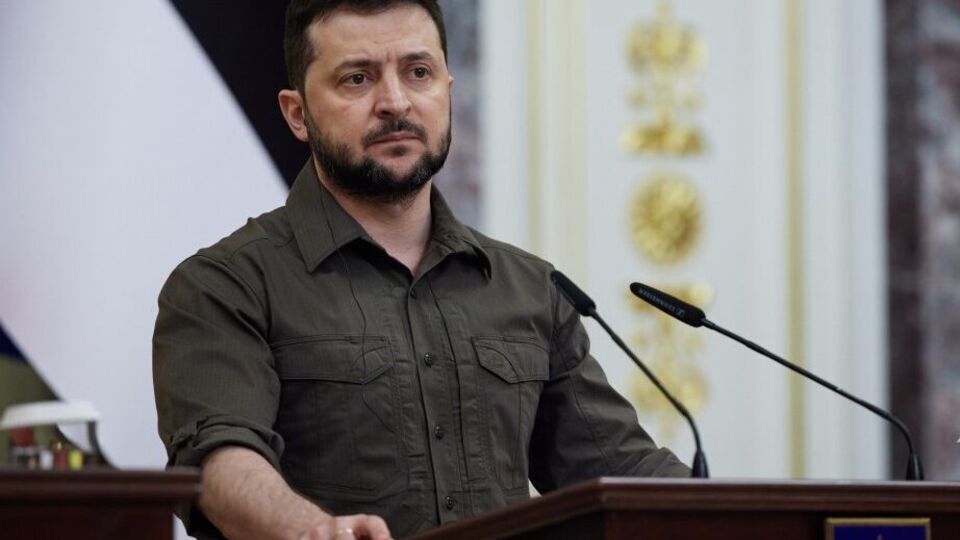 Зеленський зазначив, що інші країни "не зовсім бачать себе за столом із РФ"