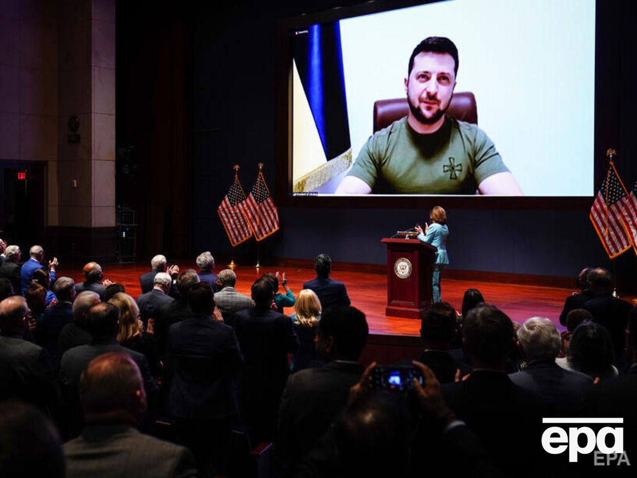 Одна з монет присвячена виступу Зеленського в Конгресі США