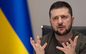 Зеленський закликав українців саботувати розпорядження окупантів