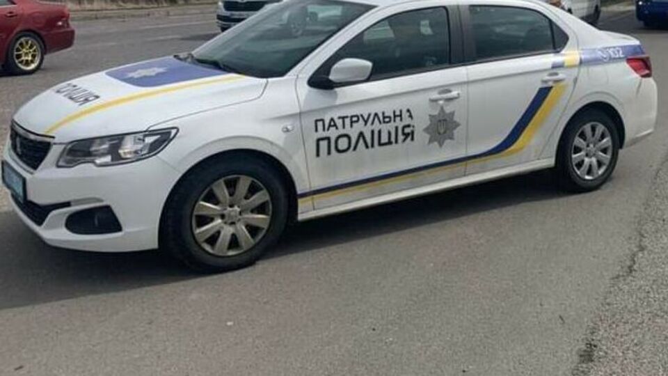 Будівлю патрульної поліції обстріляли увечері 17 квітня