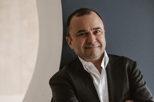 По словам Павлика, сам он не пробует достучаться до российских коллег