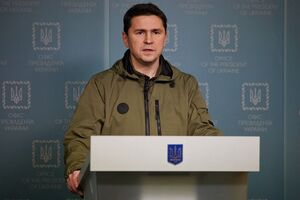 Подоляк: Відразу п'ять потужних ракетних ударів по цивільній інфраструктурі старовинного європейського Львова