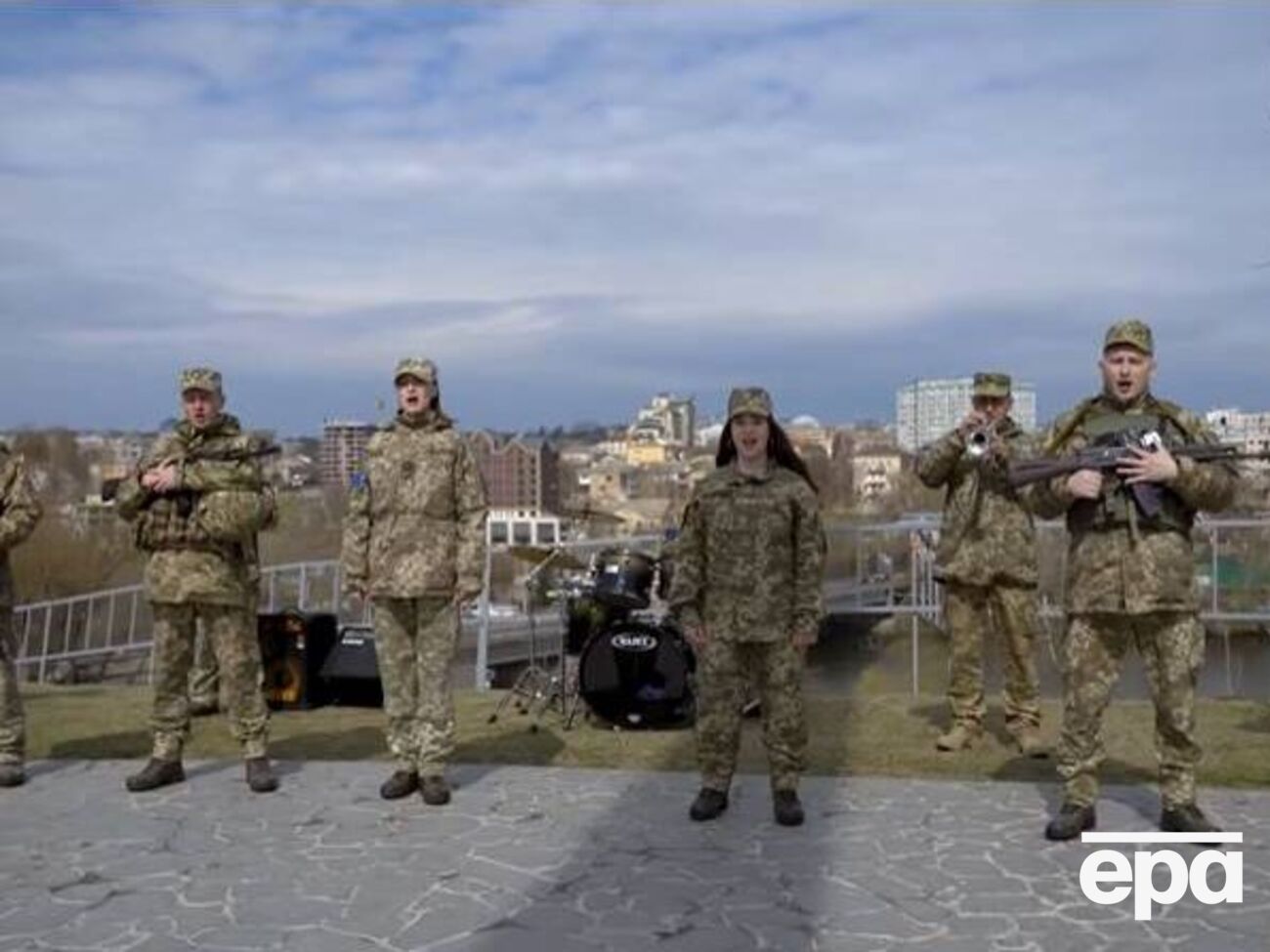 Съемки клипа на песню "Ой, у лузі червона калиан" длились три дня