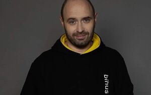 Когда у нас куда-то прилетает ракета, люди обвиняют в этом своих же. Народ, остановитесь – устраивая охоту на ведьм, вы работаете на врага