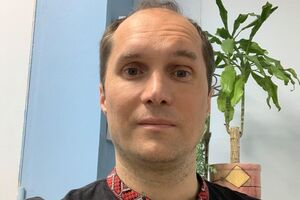 Состояние моря позволяло спасти крейсер, но "Нептуны" уничтожили "Москву" изнутри и не оставили шансов на спасение