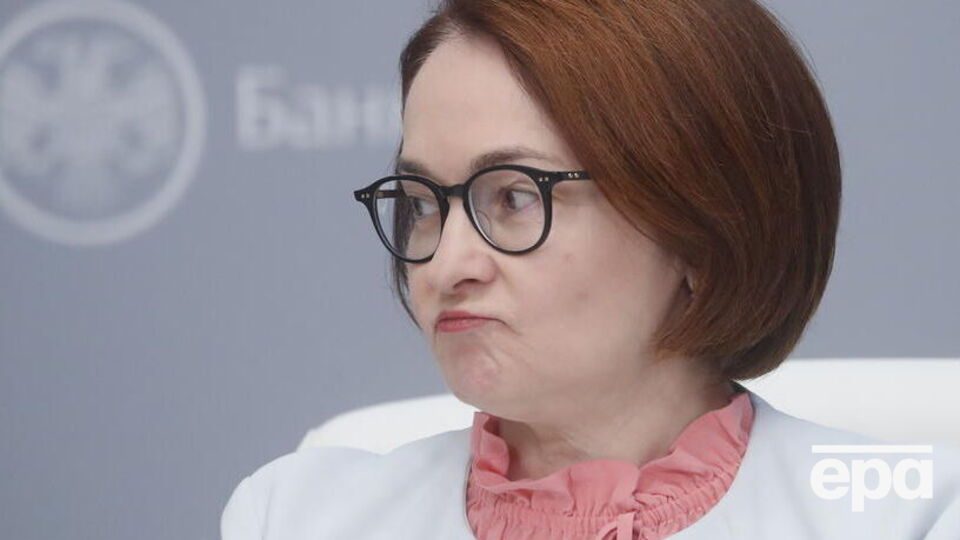 Набіулліна зазначила, що основні проблеми в російській економіці будуть пов'язані з обмеженнями на імпорт та логістику зовнішньої торгівлі, а в майбутньому – і з обмеженнями на експорт