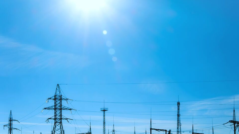 Бесплатную электроэнергию получали около 150 учреждений