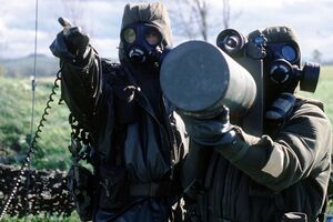 Украина получит костюмы и маски ядерной, биологической и химической защиты, отметили в минобороны Японии (фото иллюстративное)