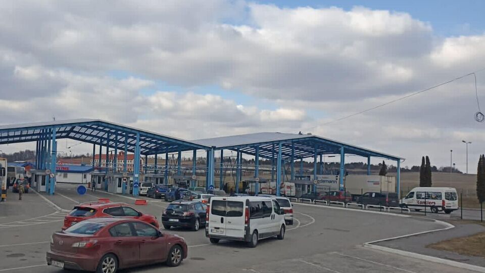 Українці можуть перетинати кордон за внутрішнім паспортом