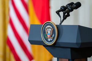 США продолжат оказывать значительную помощь в области безопасности украинскому народу, отметили в Белом доме