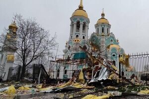 У храмі вибито всі вікна та двері