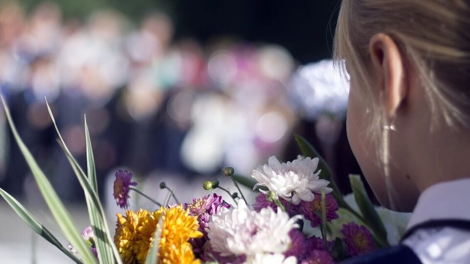 Для зарахування до школи батькам дитини необхідно надати два документи