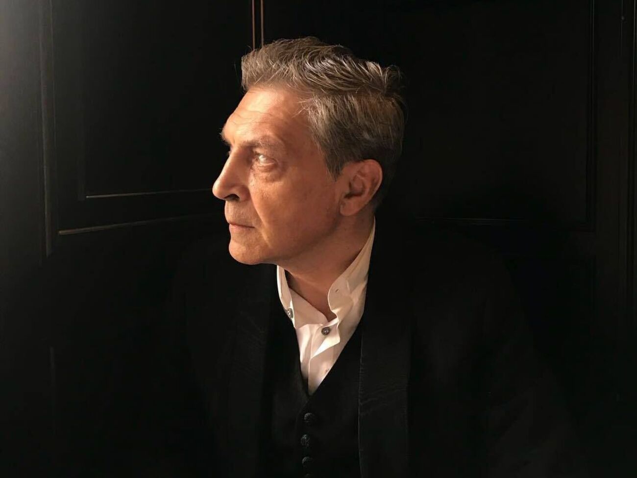 Невзоров: До чекистов долго доходит. До Путина наконец дошло, что в Украине случилась революция, что в Украине показали, что диктатора можно взять и сломать об колено