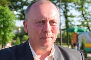 Хортів і 2014 року відкрито співпрацював з окупантами, зараз він роздає російську "гуманітарку"