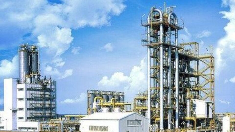 Окупанти обстріляли та вивели з ладу Кременчуцький НПЗ