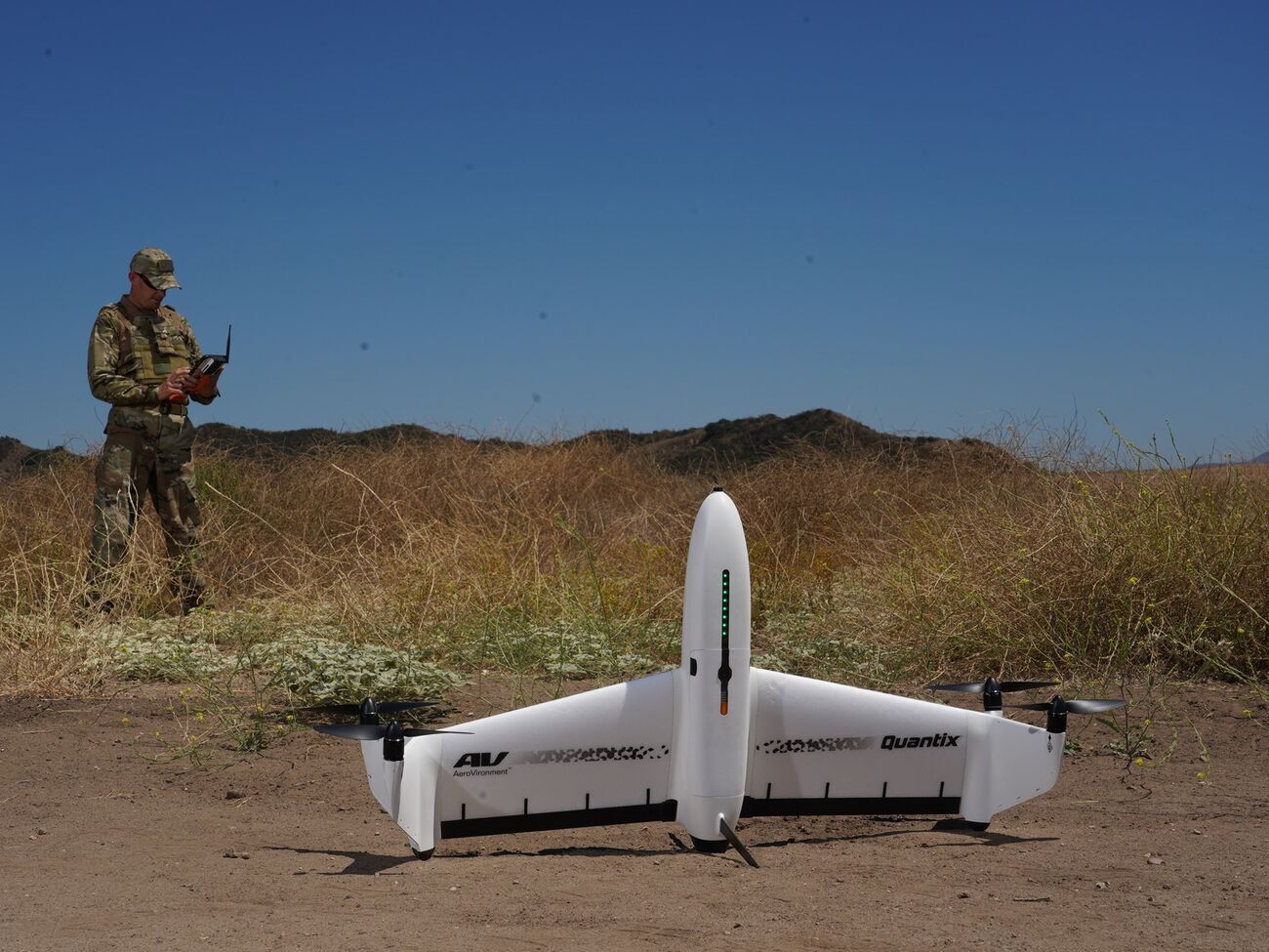 Quantix Recon &ndash; мощный и простой в использовании БПЛА, обеспечивающий быструю автоматическую разведку и сбор данных, отмечается на сайте&nbsp;AeroVironment