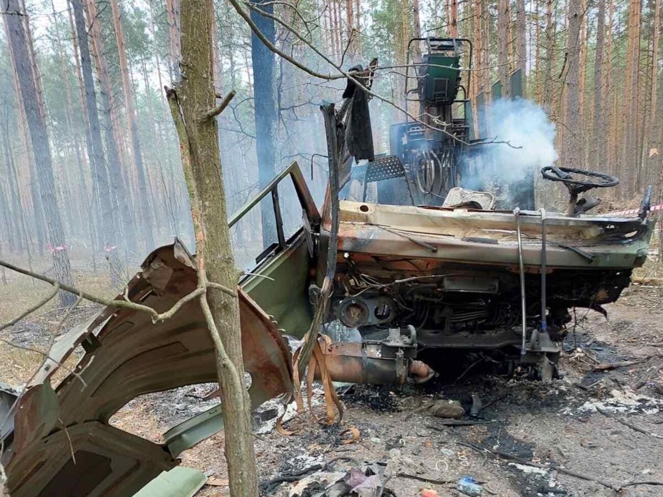 Еще "очень опасно посещать только что освобожденные от орков территории", отметили в Гослесагентстве Украины