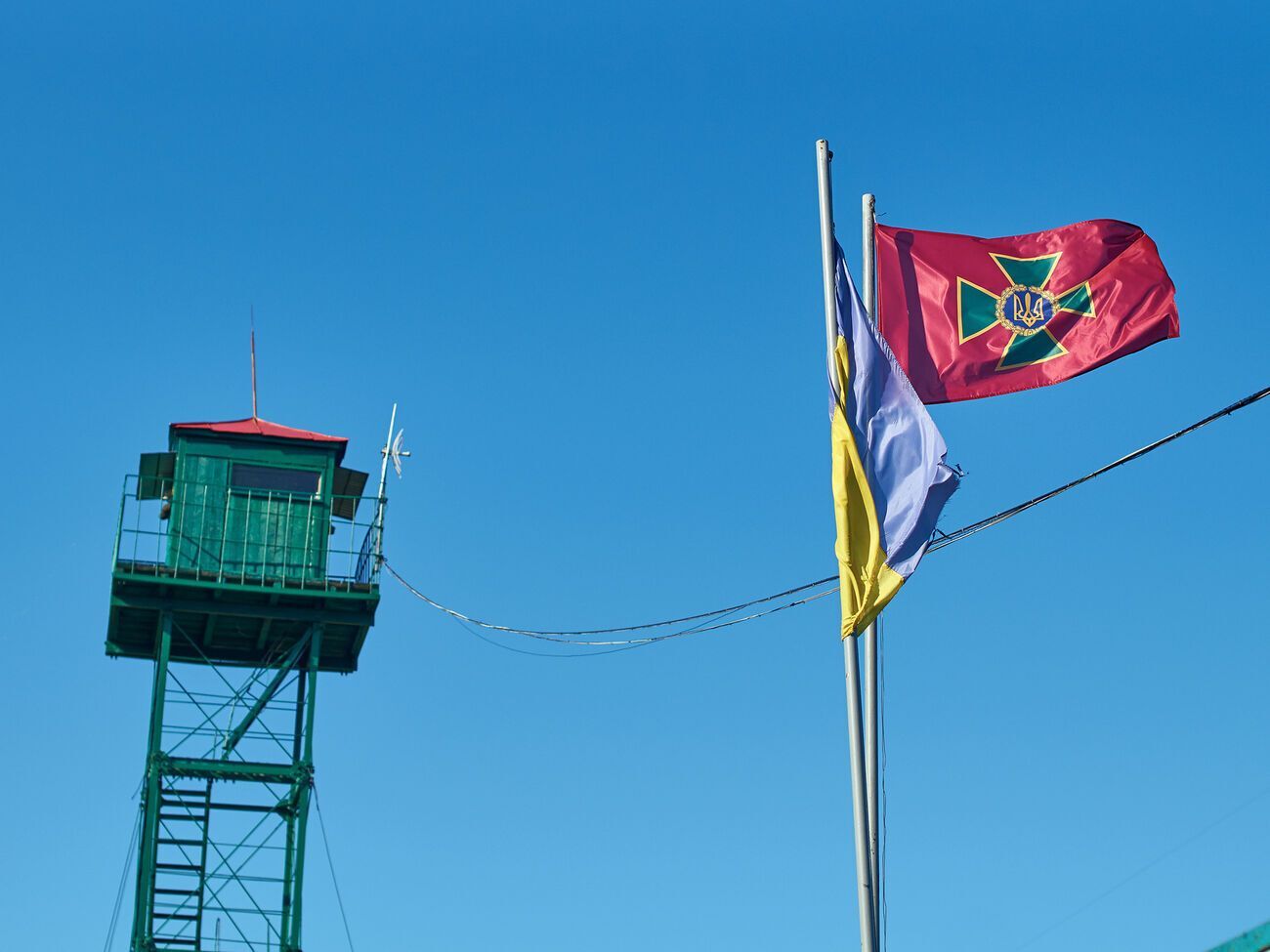 На кордоні з РФ у звільнених від окупантів областях зберігається небезпека мінування місцевості, роботи ДРГ та обстрілів, зазначають у ДПСУ