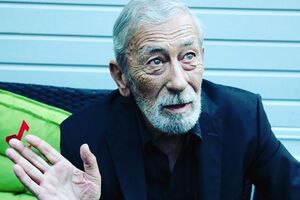 Кикабидзе: Путин хочет вернуться домой героем