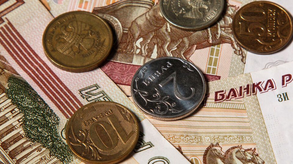 Если РФ не выполнит обязательства перед кредиторами до 4 мая, она окажется в состоянии дефолта, пишет The Wall Street Journal