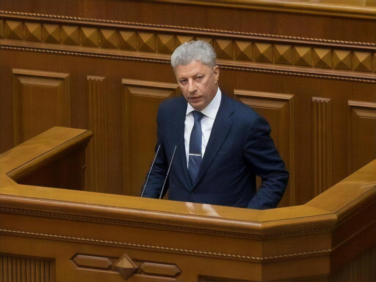 Фракция уменьшилась в размерах и стала группой, но руководитель остался прежним