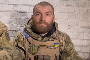 Волынский отметил, что на "Азовстали" находятся более полутысячи раненых военнослужащих, сотни гражданских лиц