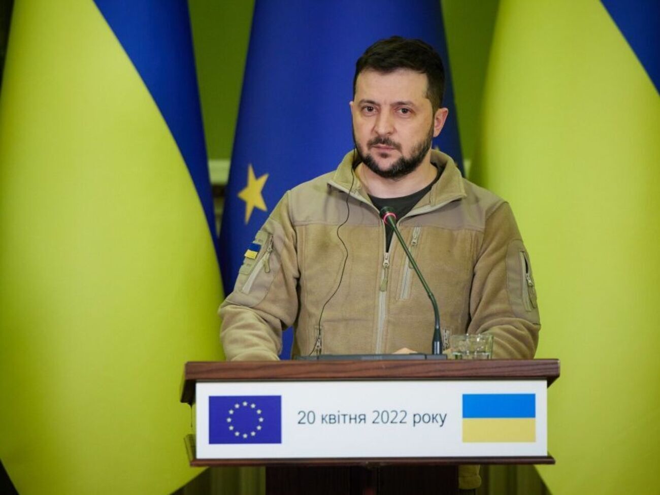 Зеленский:&nbsp;Разблокирование Мариуполя возможно всего несколькими путями. Есть военный путь. К нему нужно готовиться, и мы готовимся