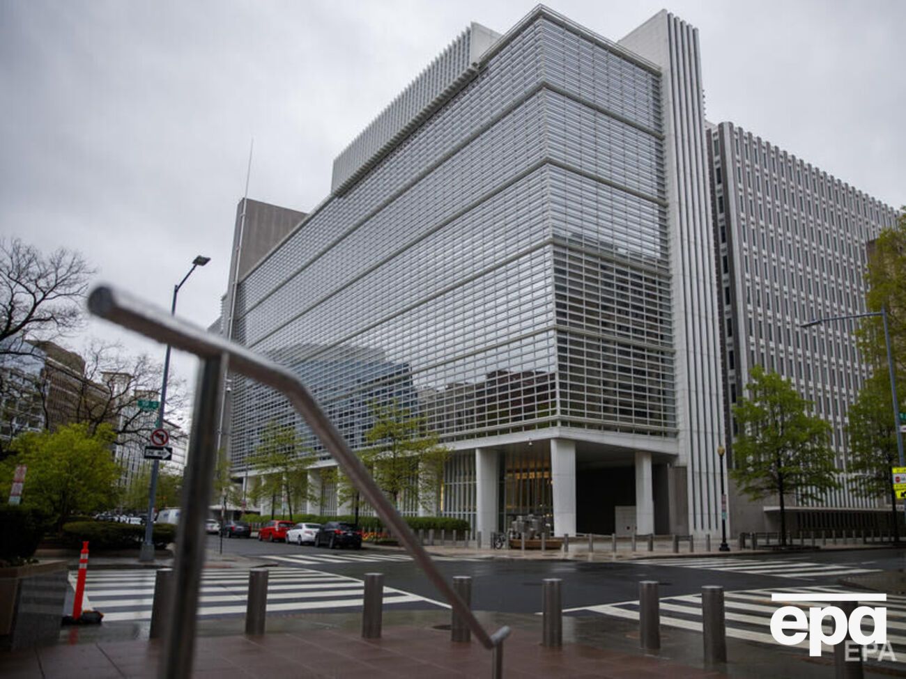 Президент СБ заявив, що війна триває, тому витрати України зростають