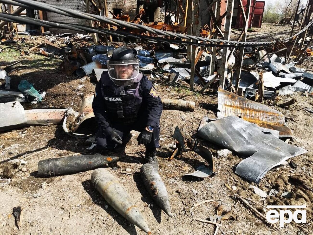 В результате обстрелов разрушены и повреждены около 20 домов