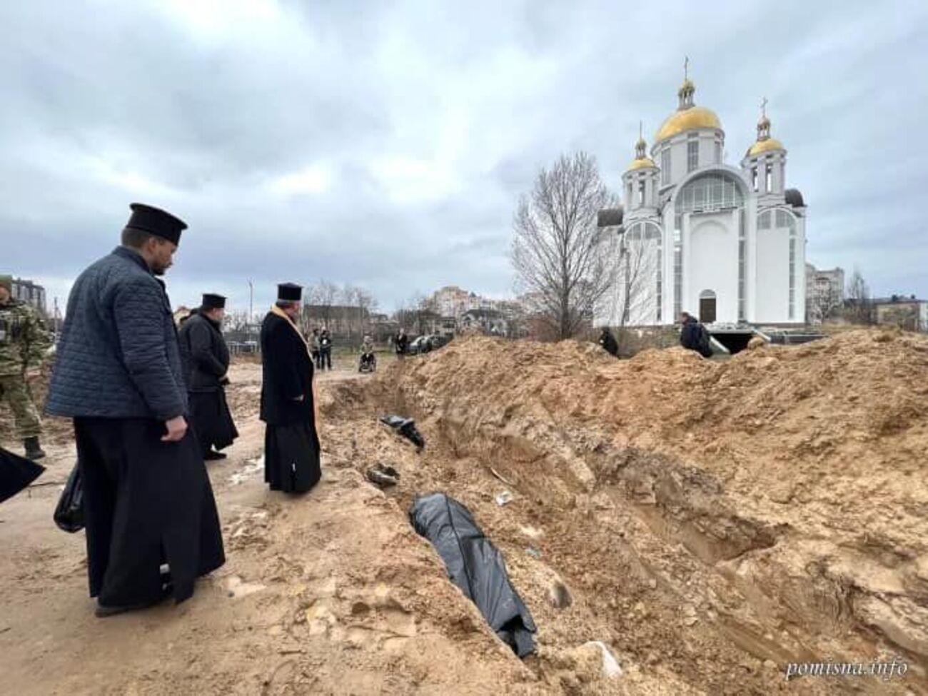 Лише в одній братській могилі виявили 117 тіл, серед загиблих&nbsp;&ndash; 30 жінок і двоє дітей