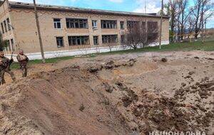 Под обстрелы попали жилые дома, школа, детский лагерь, ферма, админздания