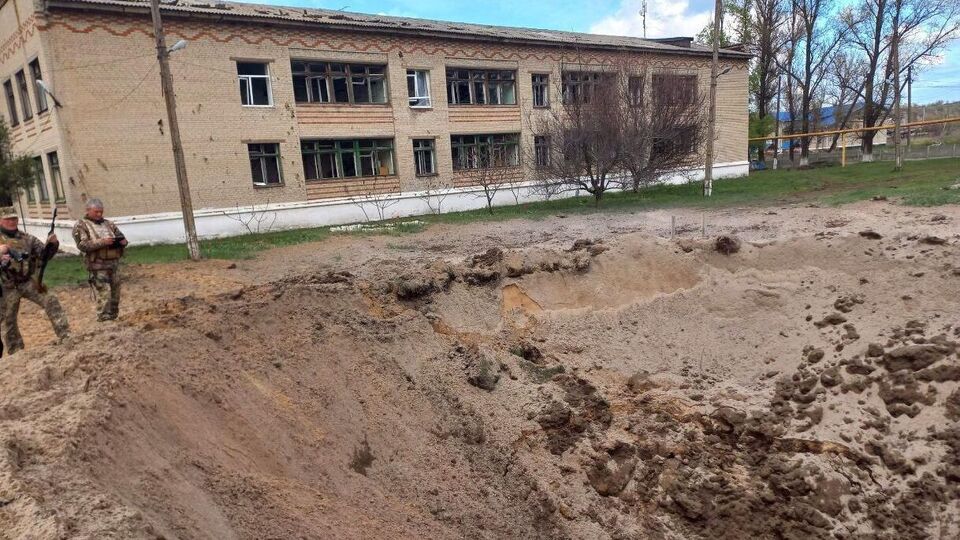 Під обстріли потрапили житлові будинки, школа, дитячий табір, ферма, адмінбудівлі