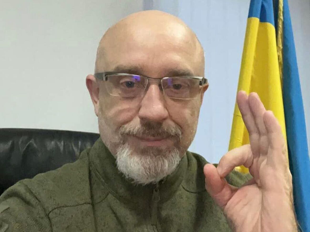 Завтра будут "новые пасочки" для Вооруженных сил Украины, сказал 23 апреля Резников