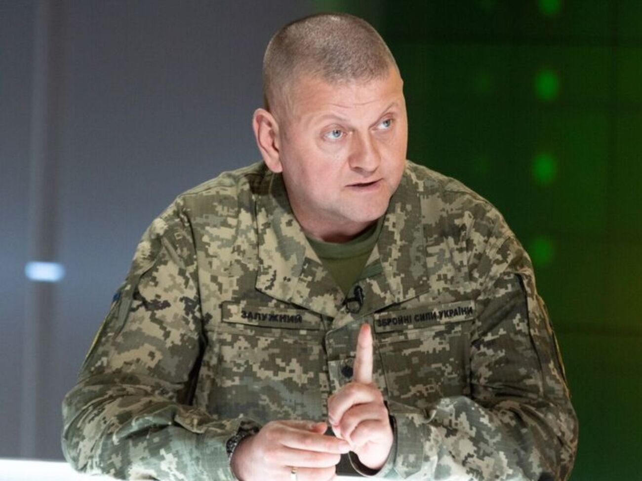 У соцмережах періодично з'являється інформація, яку використовує ворог для завдання шкоди ЗСУ, зазначив Залужний