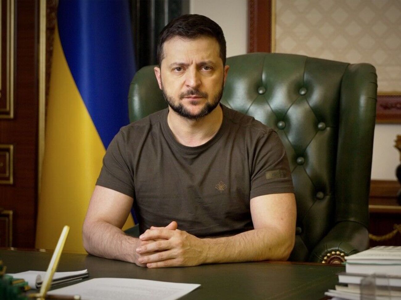 Зеленський: Я чув меседжі, що "ми повинні захищати свою економіку". Яка економіка?! Уже вони відібрали частину території Грузії. Майже дійшли до Тбілісі. Яка економіка?