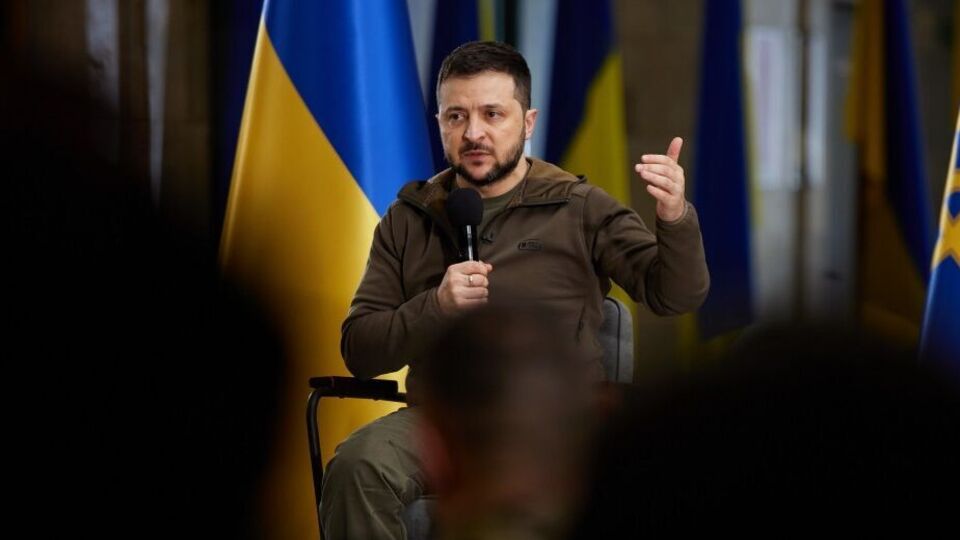 Зеленский: Диалог с Путиным был бы – или будет – очень предметным. Не уверен, что эмоциональным, хотя... вы же знаете, видите меня. Все может быть
